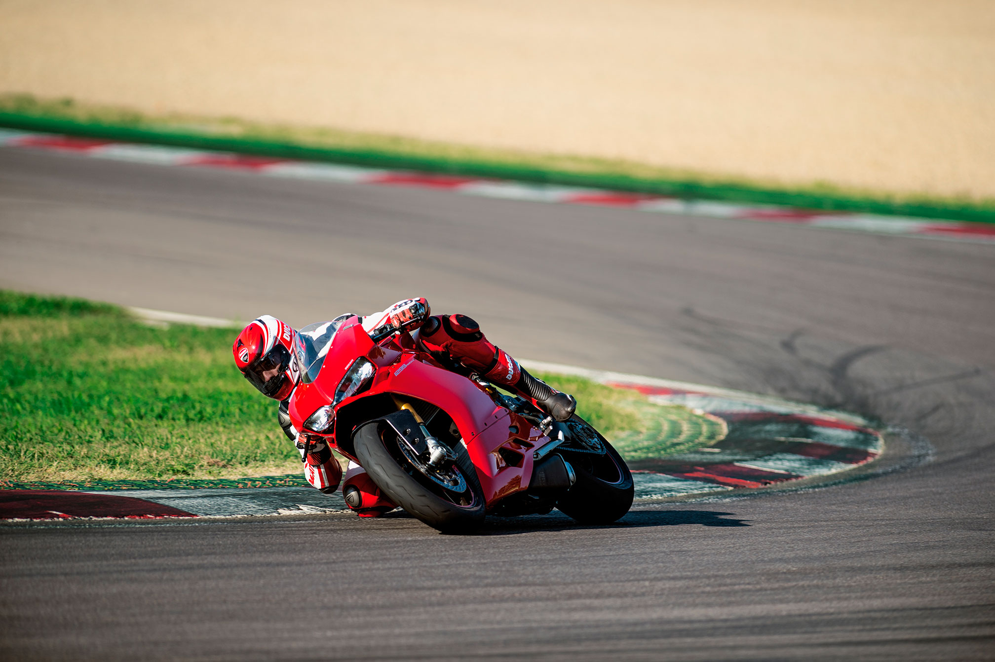 2016 Ducati 1299 Panigale S Review