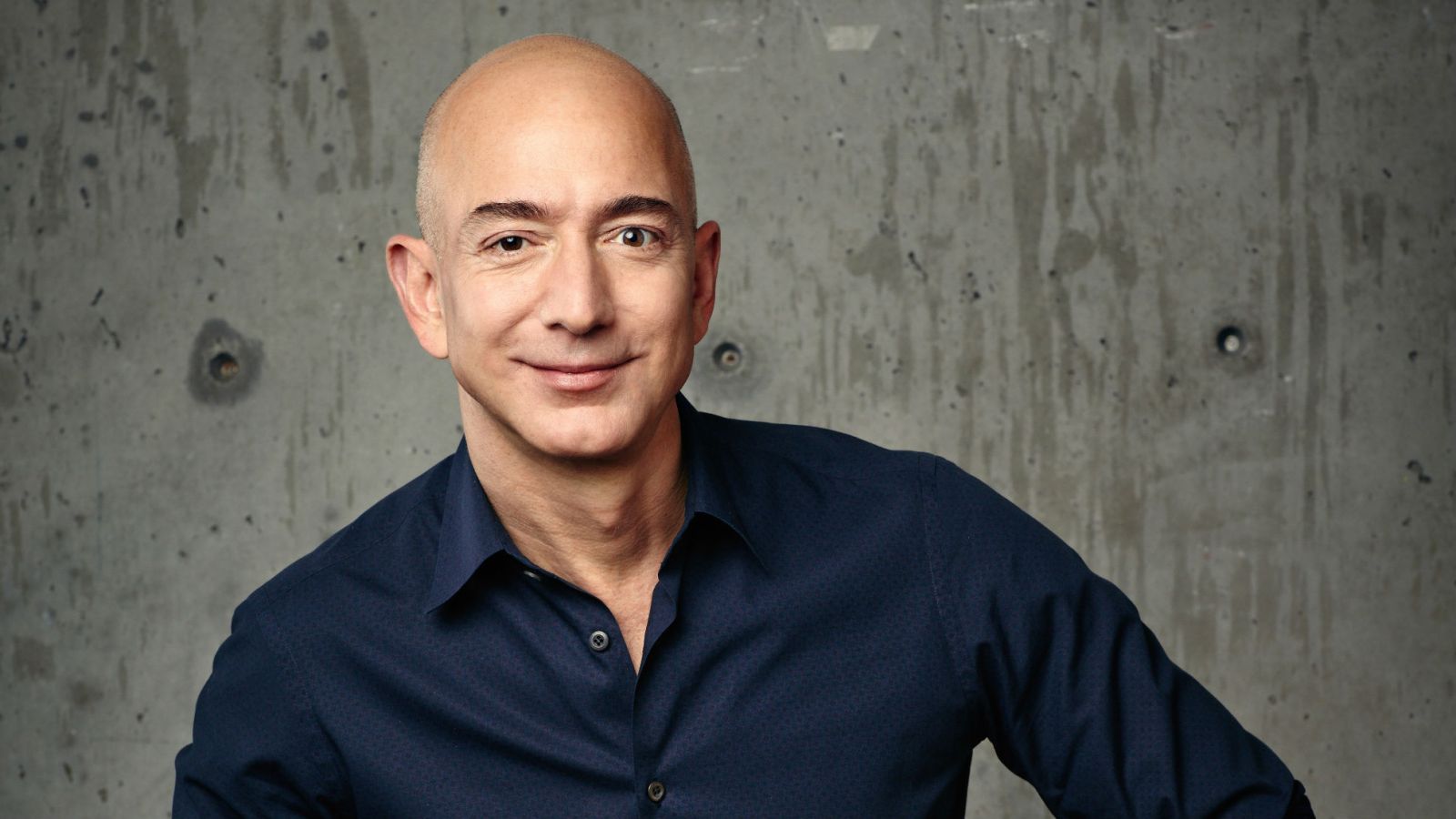 Bezos To Be Inducted Into Logistics Hall Of Fame