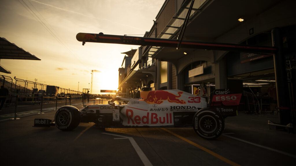 Red Bull Racing S Honda Tribute Livery Is Ing To The F1