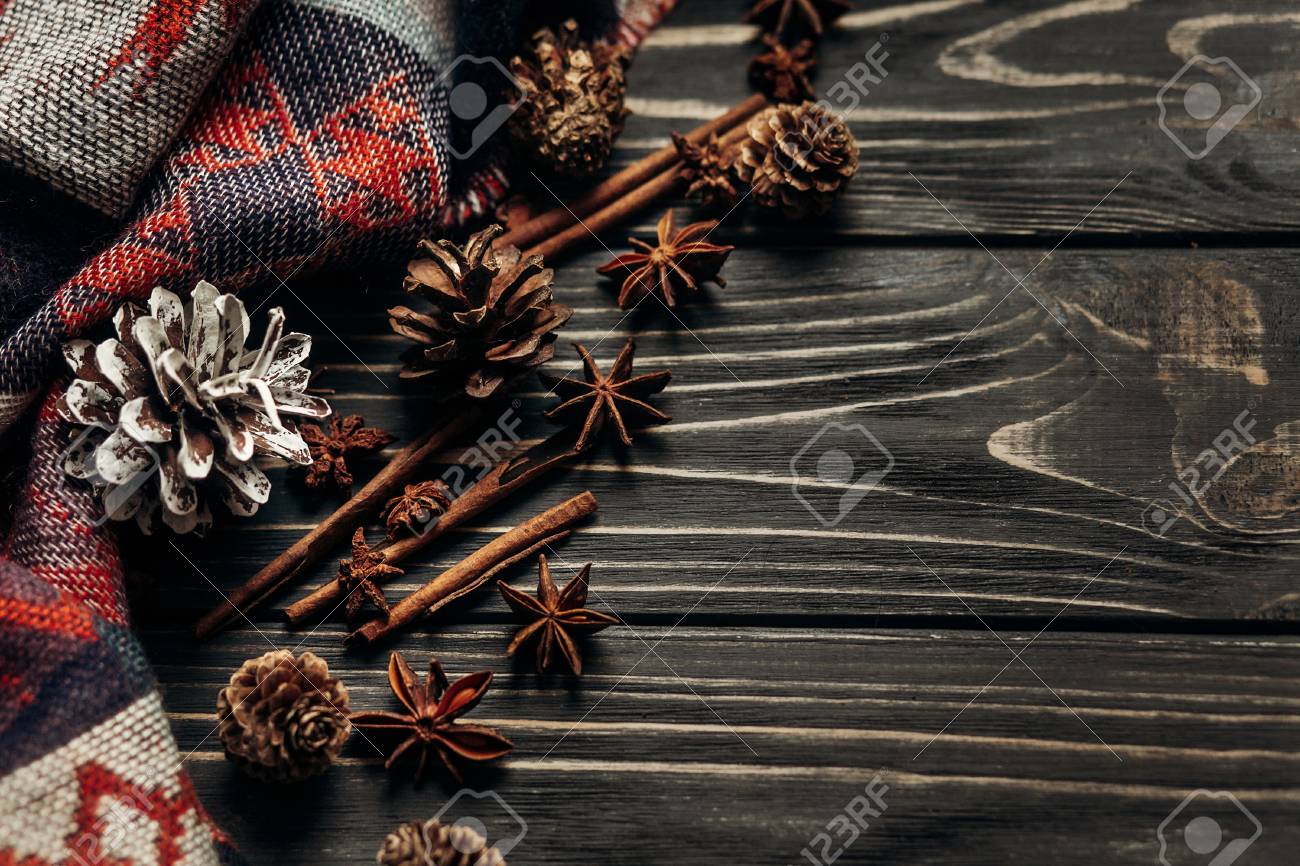 Stylish Rustic Winter Or Autumn Wallpaper With Anise Cinnamon And