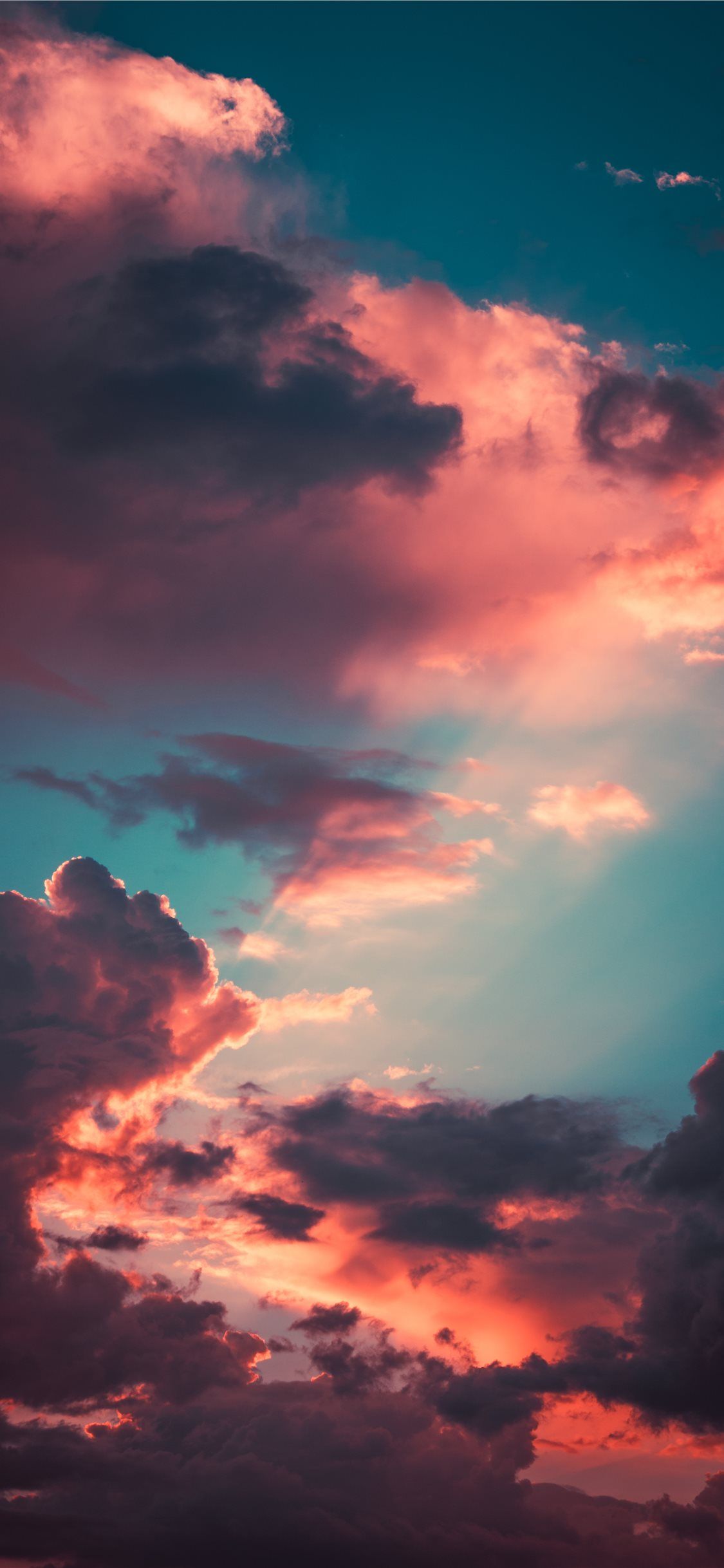 My Favourite Cloudscape Of The Year Iphone X Wallpaper