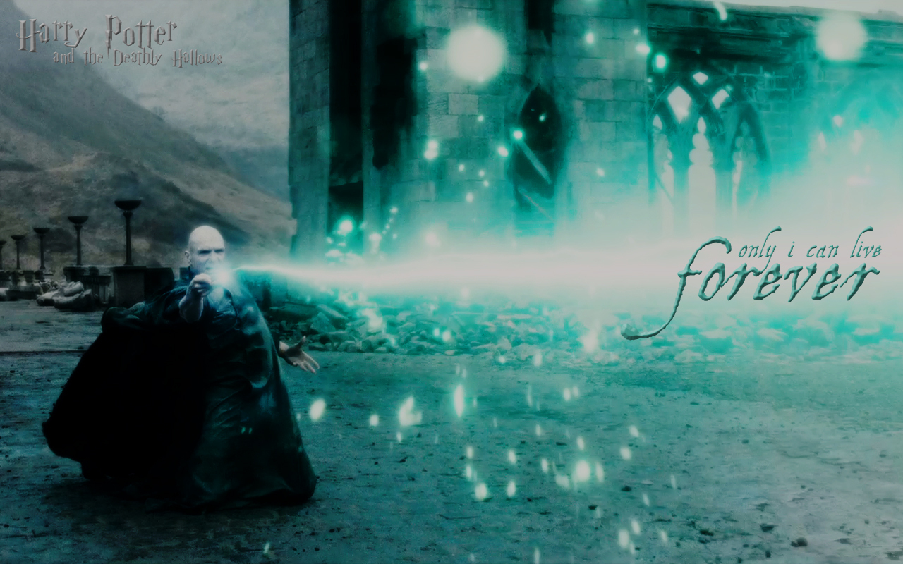 Lord Voldemort In Deathly Hallows Harry Potter Wallpaper