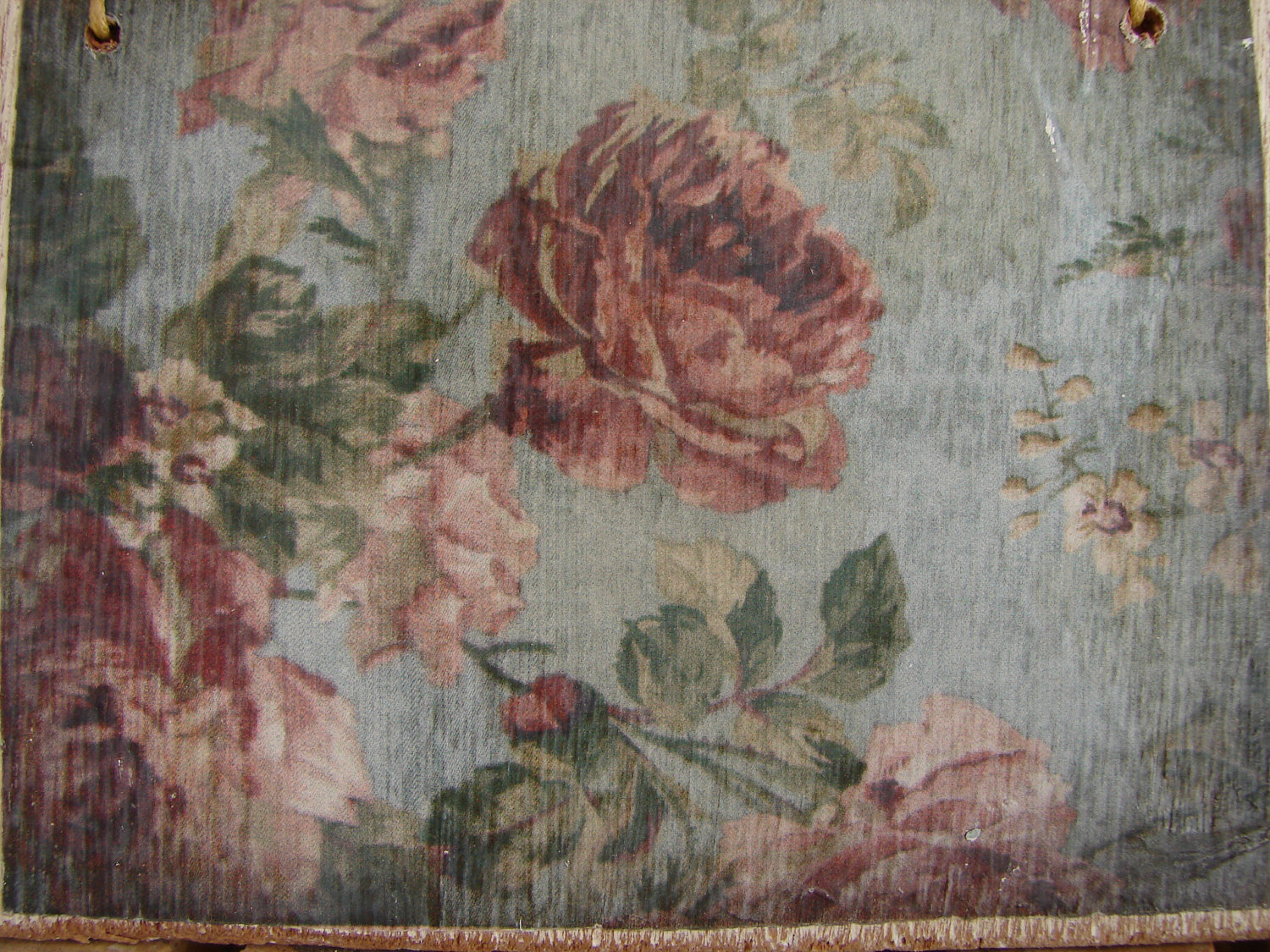 Victorian Wallpaper Imagehabby Pink Roses On By Shabbyfrenchstyle