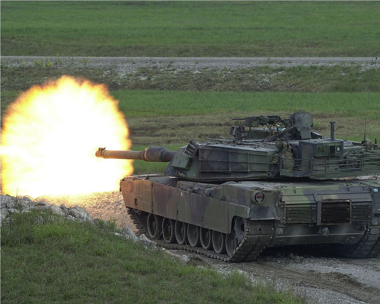 M1a1 Abrams Tank Wallpaper Military Vehicles Tanks