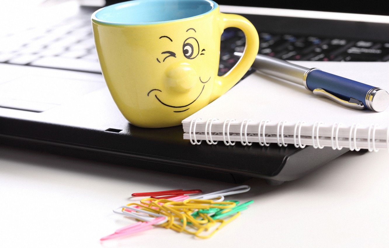 Wallpaper creative positive blur handle smile Cup Notepad 1332x850