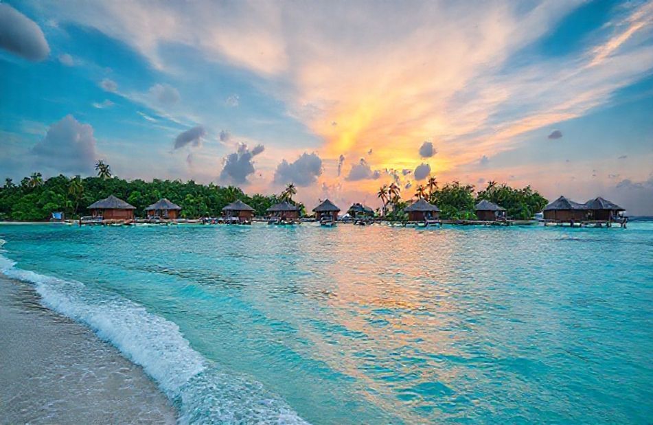 Maldives Island Resorts Wallpaper