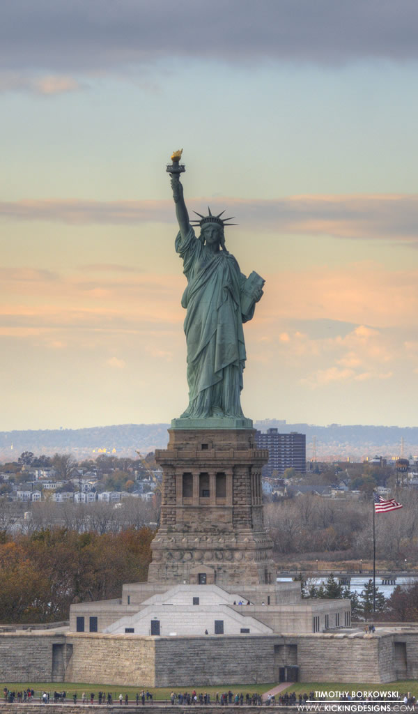 Statue Of Liberty Wallpaper Background Kicking Designs