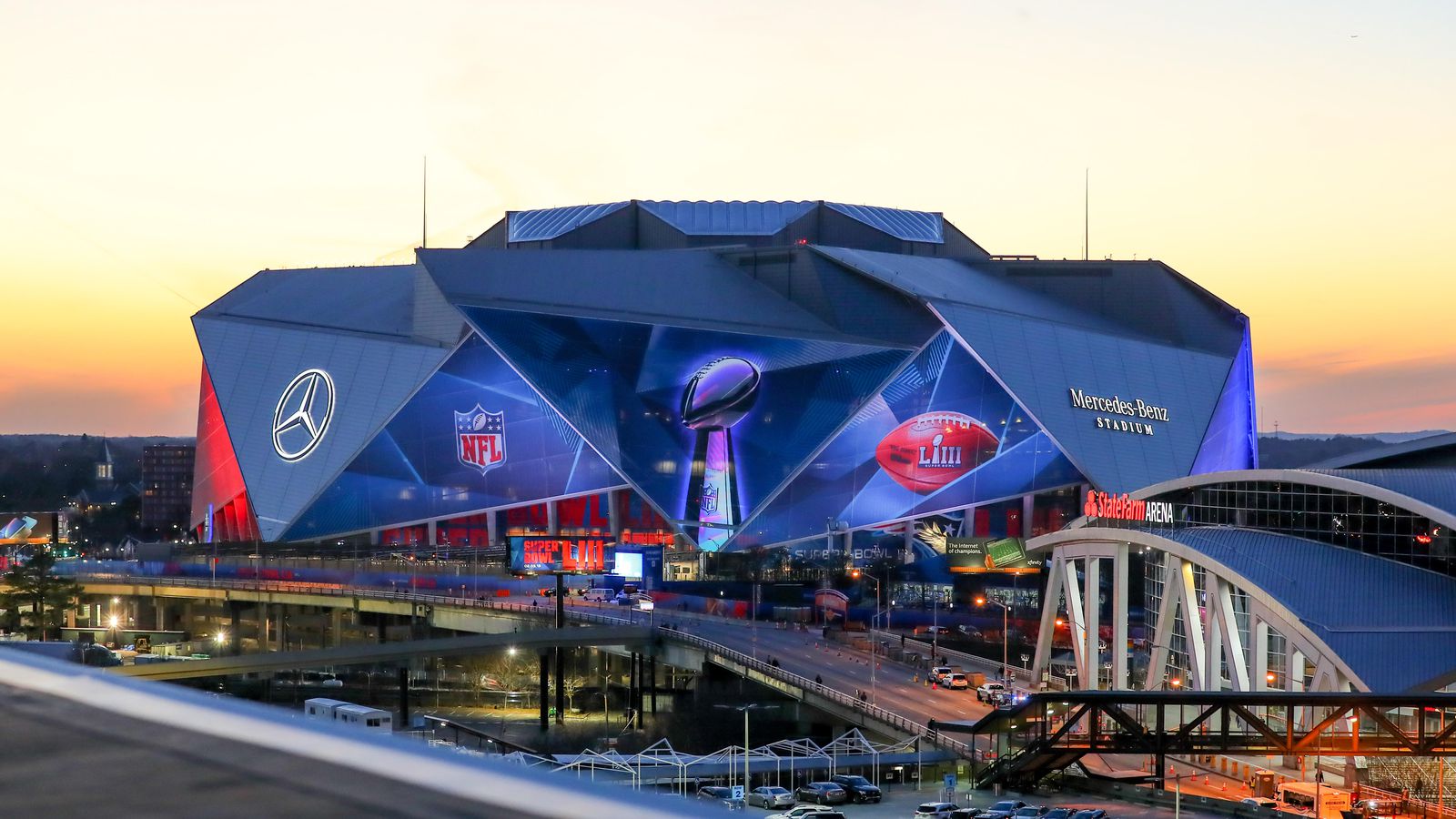 Wireless Carriers Prepare For Super Bowl C