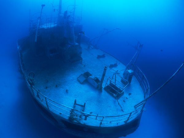 Underwater Wreck Photos Shipwreck Wallpaper
