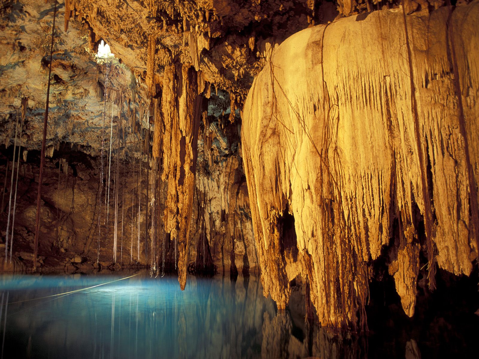 Underground Lake Cavern Wallpaper