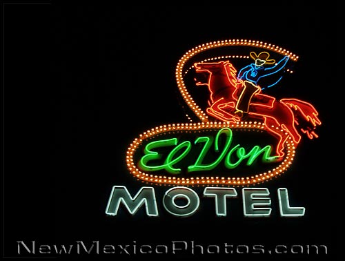 Neon Sign At El Don Motel On Old Route In Albuquerque