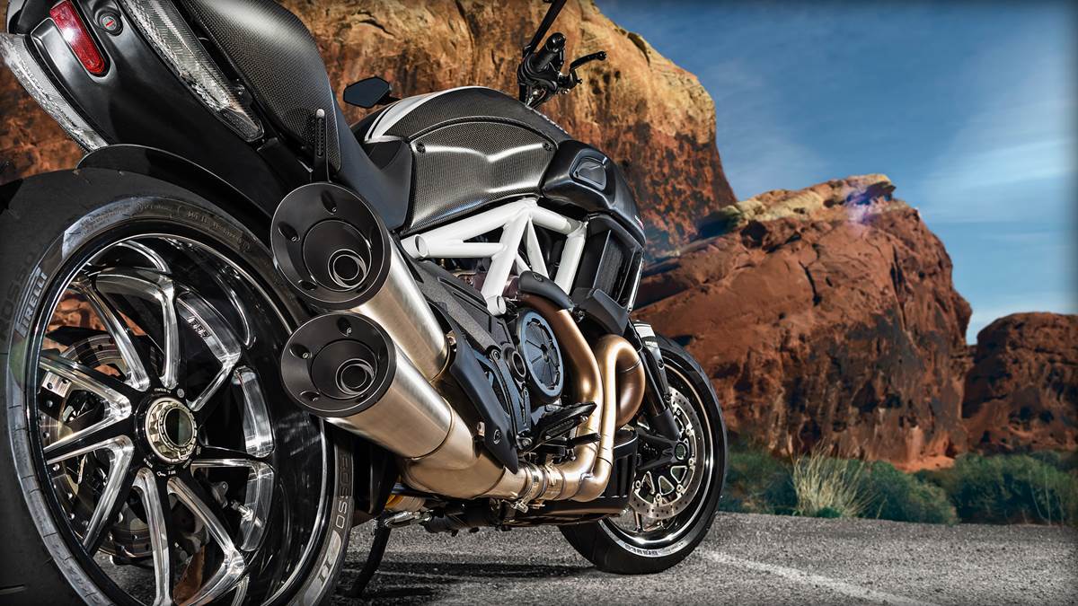 Ducati Diavel Heavy Bike Wallpaper Automobiles