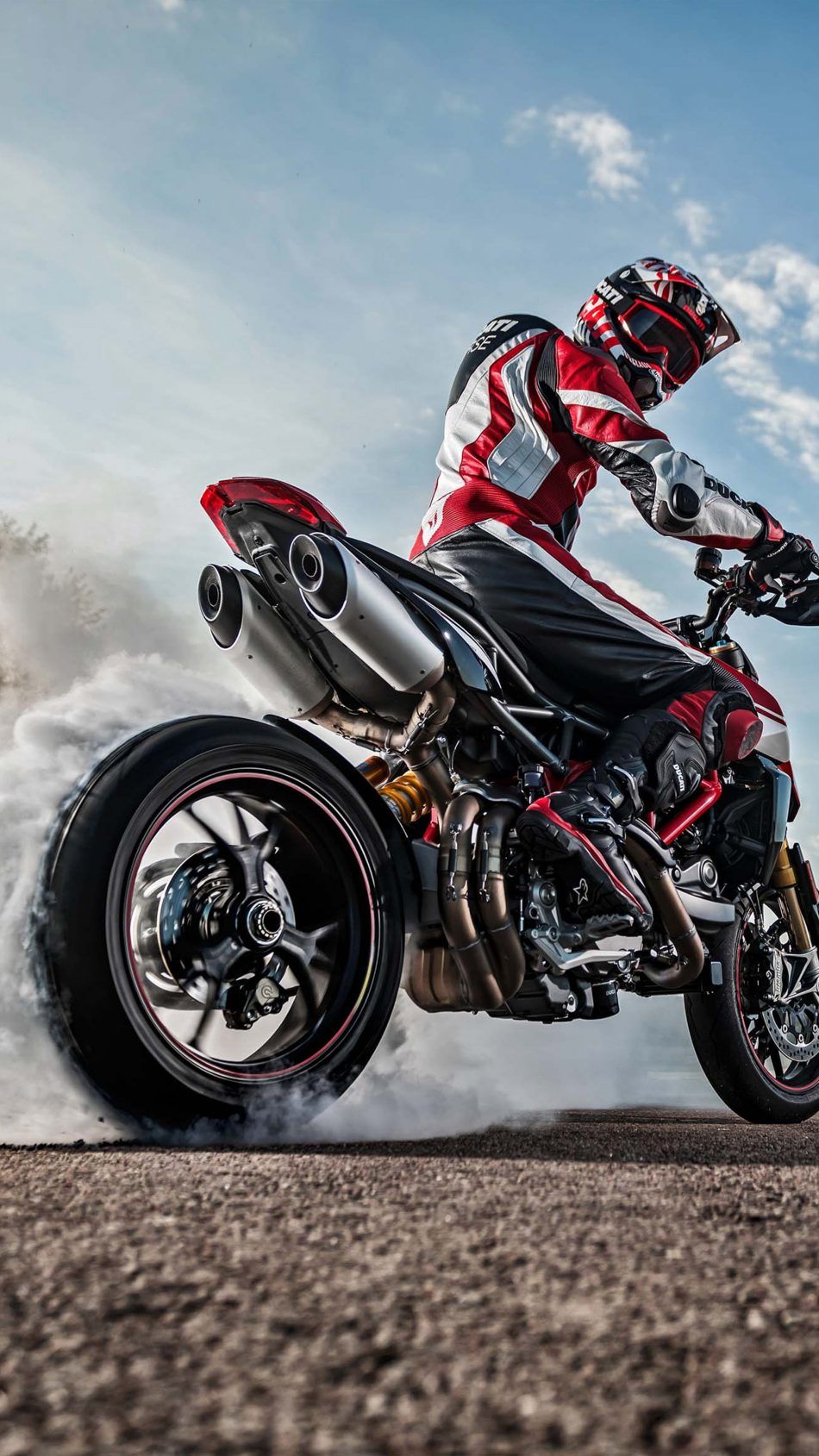Ducati Hypermotard Sp Bike Burnout 4k Ultra HD Mobile