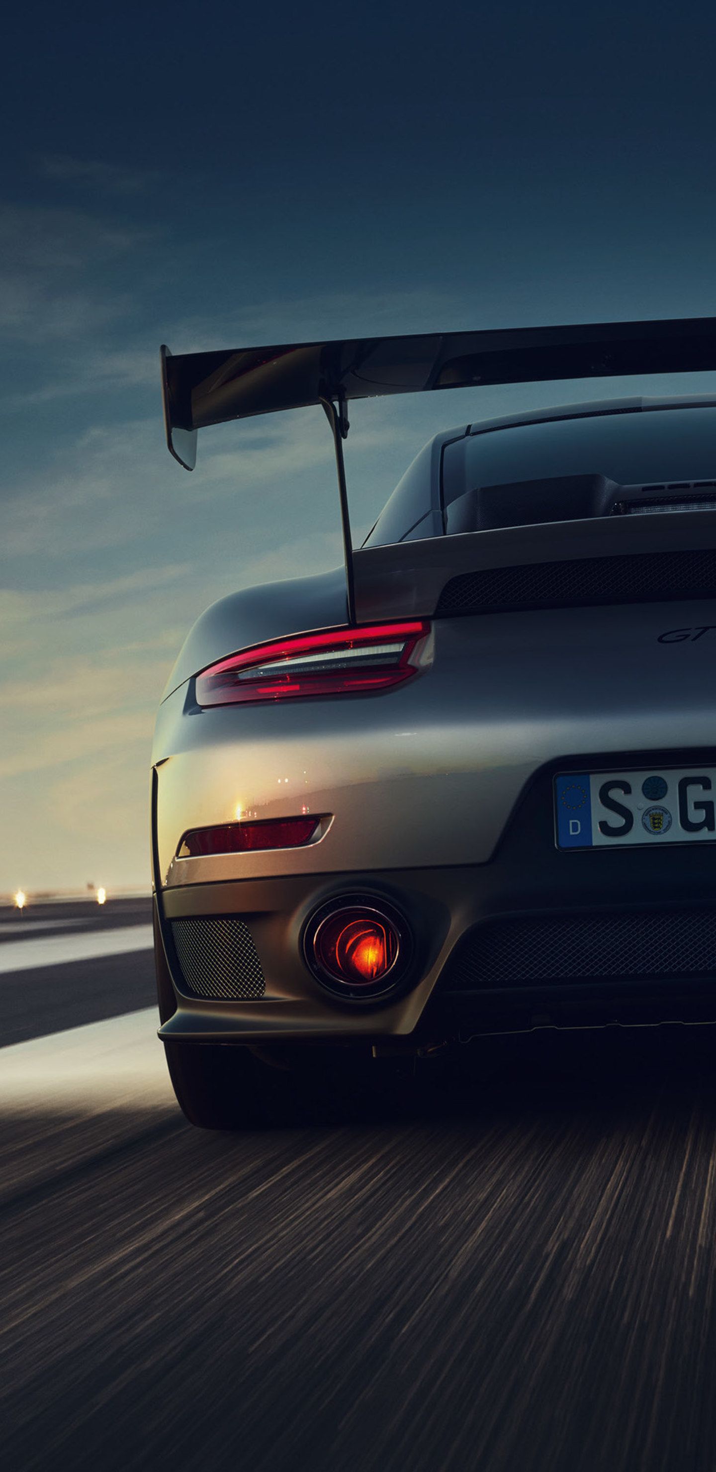 iPhone X Car Wallpaper 4k HD Image