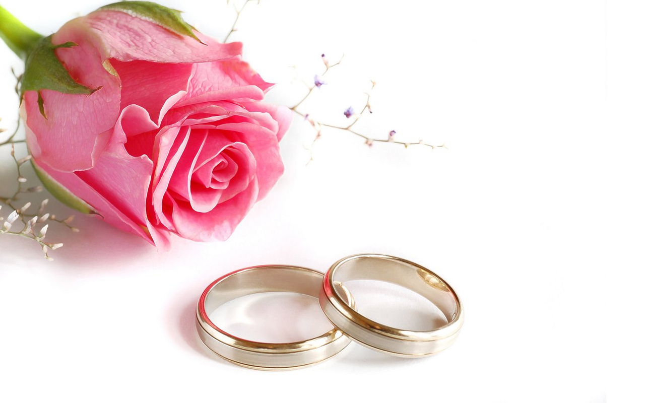 Widescreen Wedding Rings Wallpaper