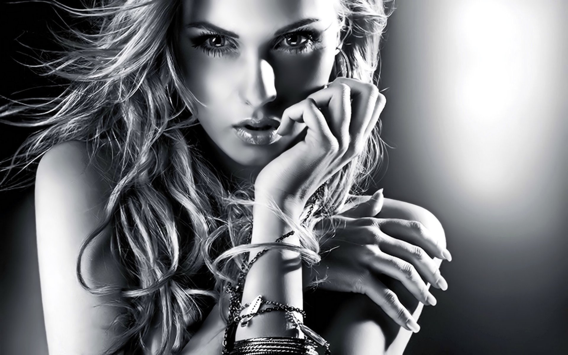 Fashion Model HD Desktop Wallpaper