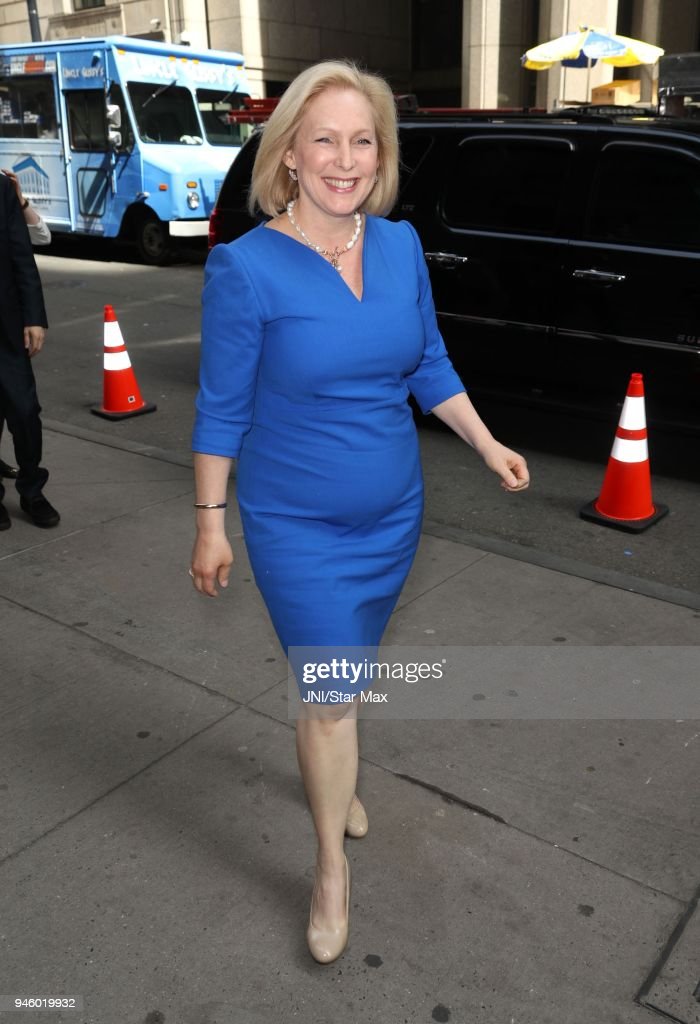Hot Sexy Kirsten Gillibrand Bikini Pics Wallpaper