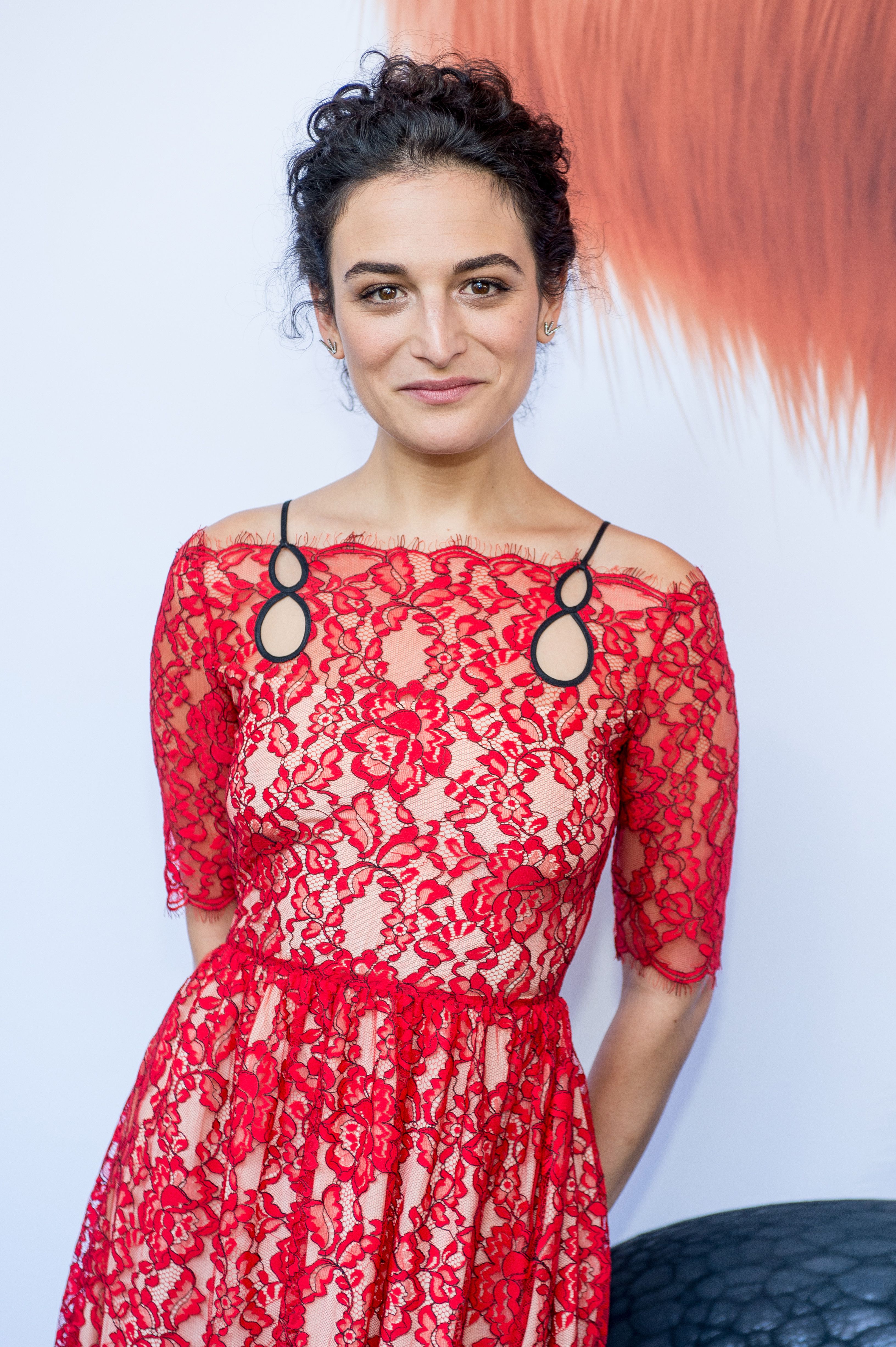 Jenny Slate Is Ready To Fall In Love Again