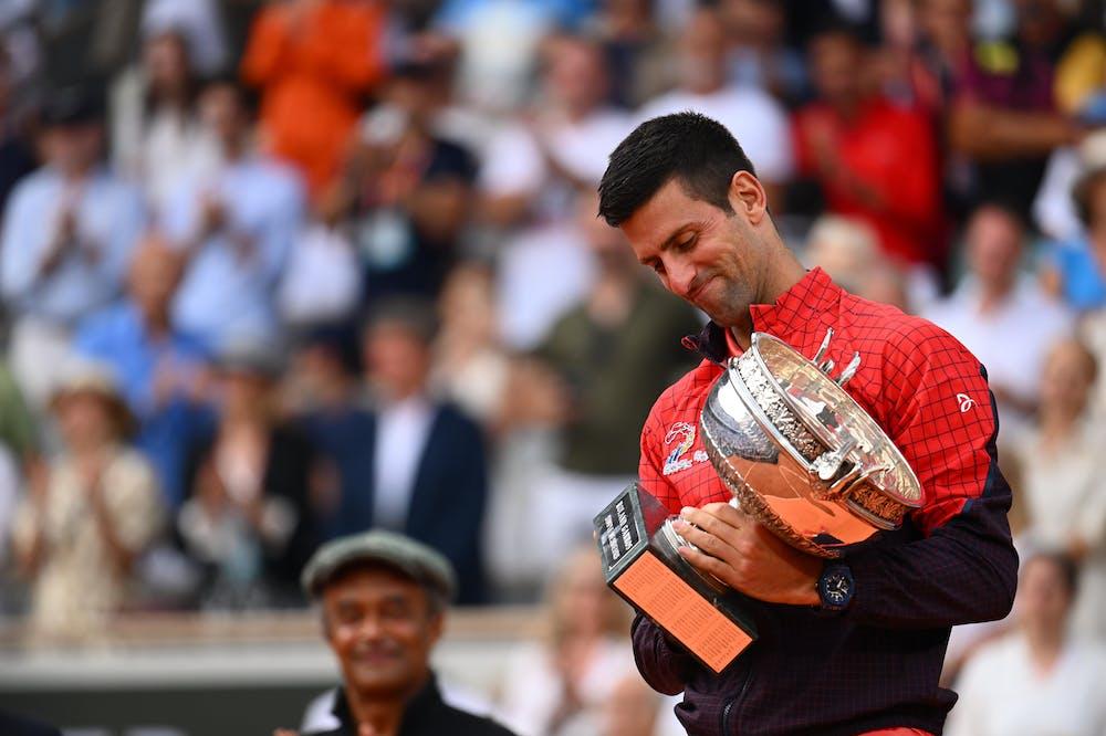 Djokovic Takes The Throne Solo Roland Garros