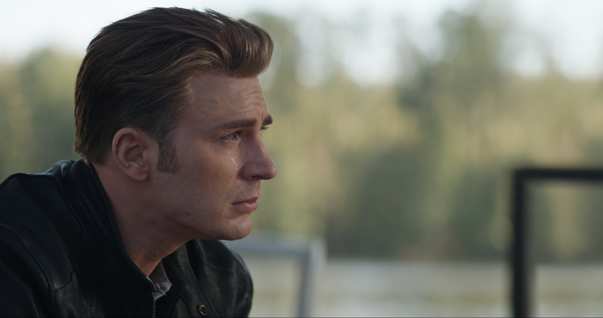 Avengers Endgame Image Tease Emotional Reunions And Team Ups
