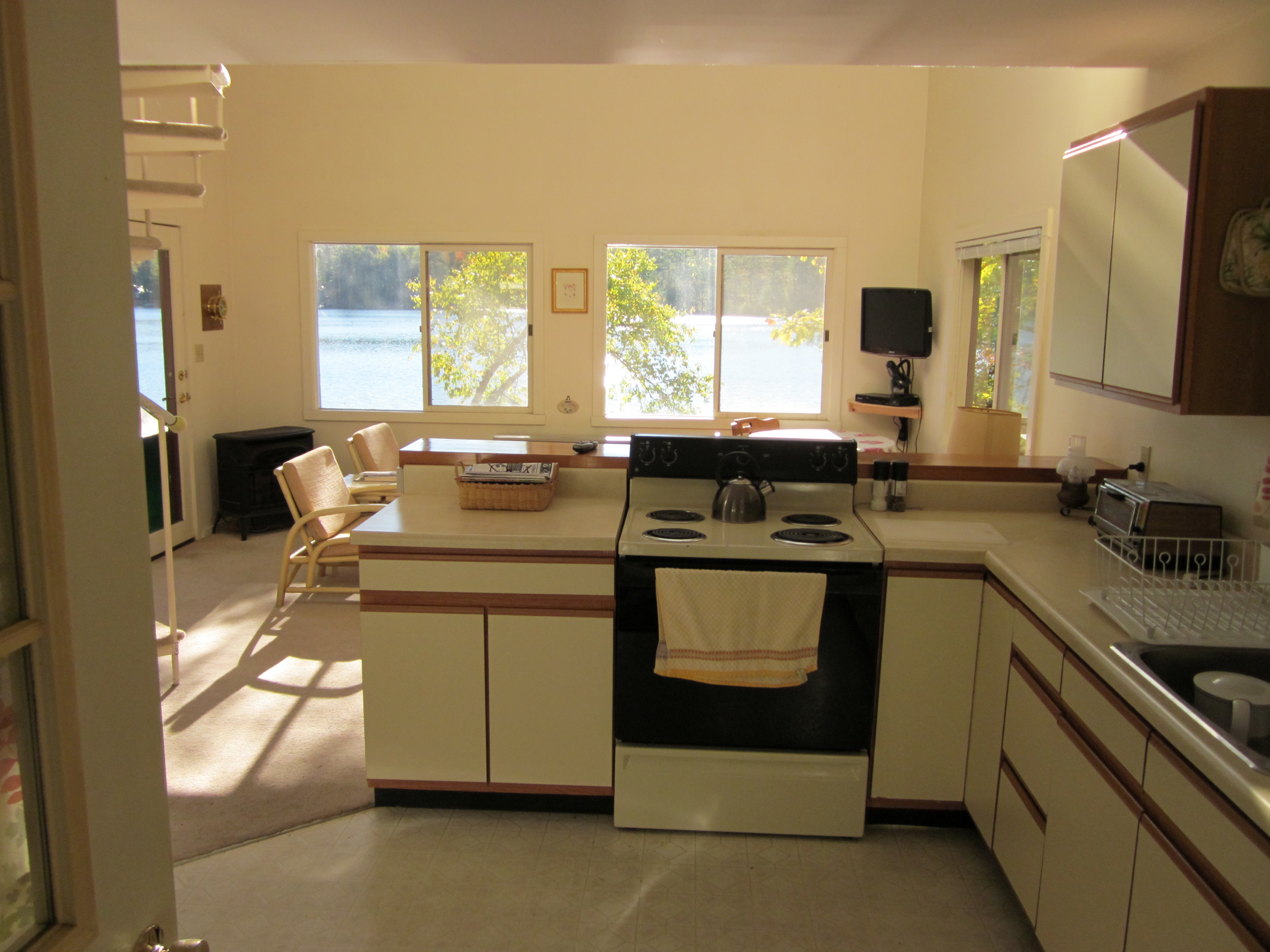 [49+] Cottage Style Kitchen Wallpaper on WallpaperSafari