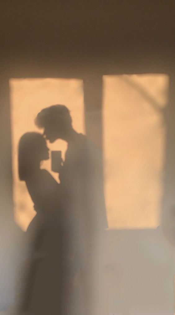 Aesthetic Couples Love Wallpaper