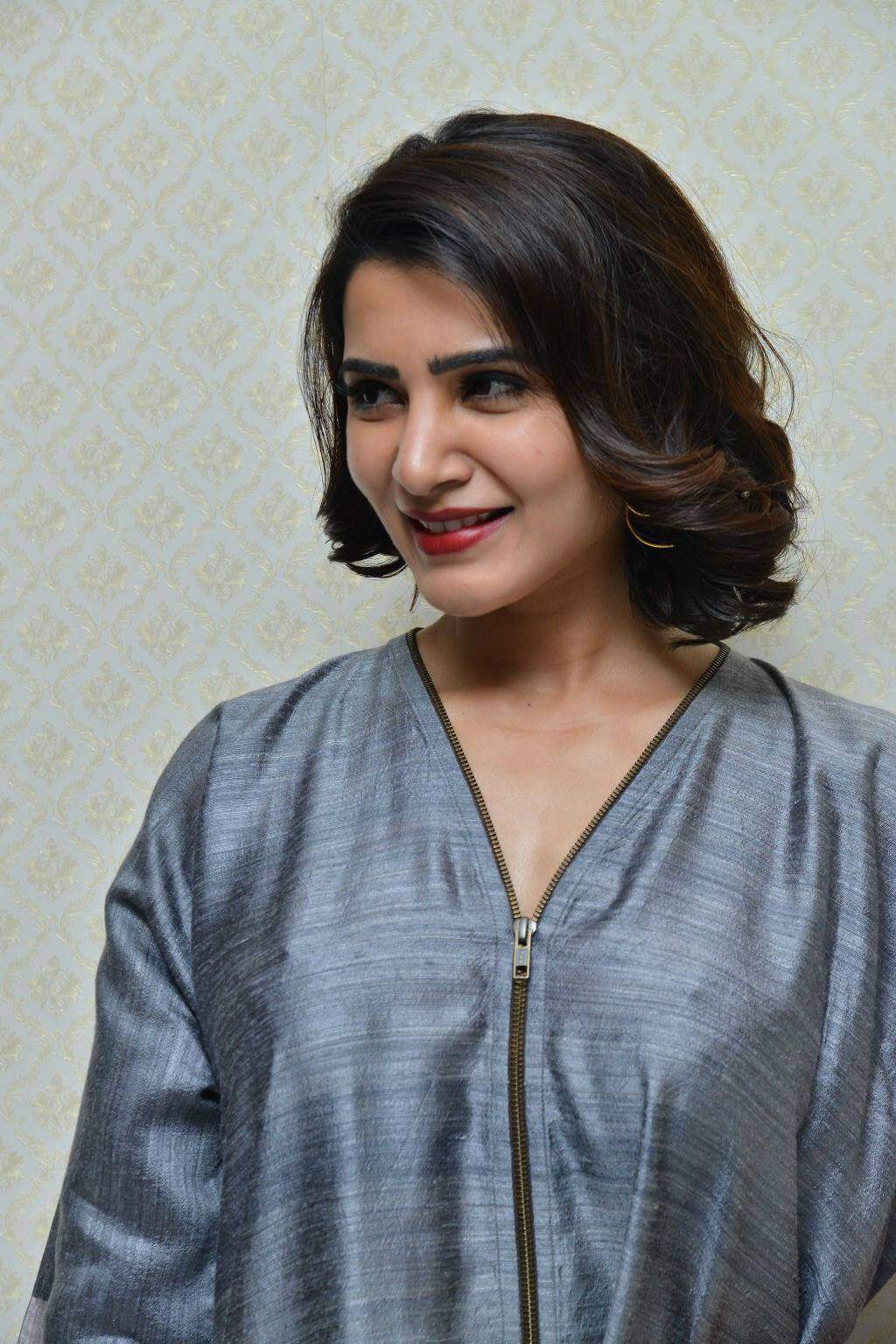 Actress Samantha HD Wallpaper And Photos