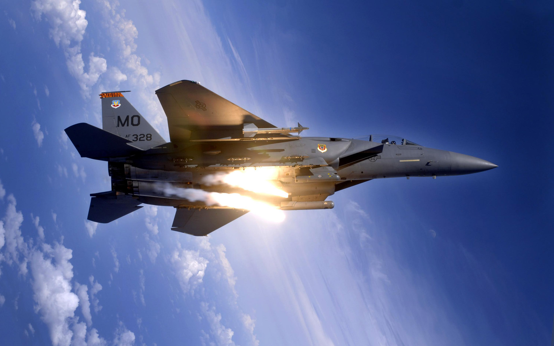 15E Strike Eagle Pops Flares Wallpapers HD Wallpapers
