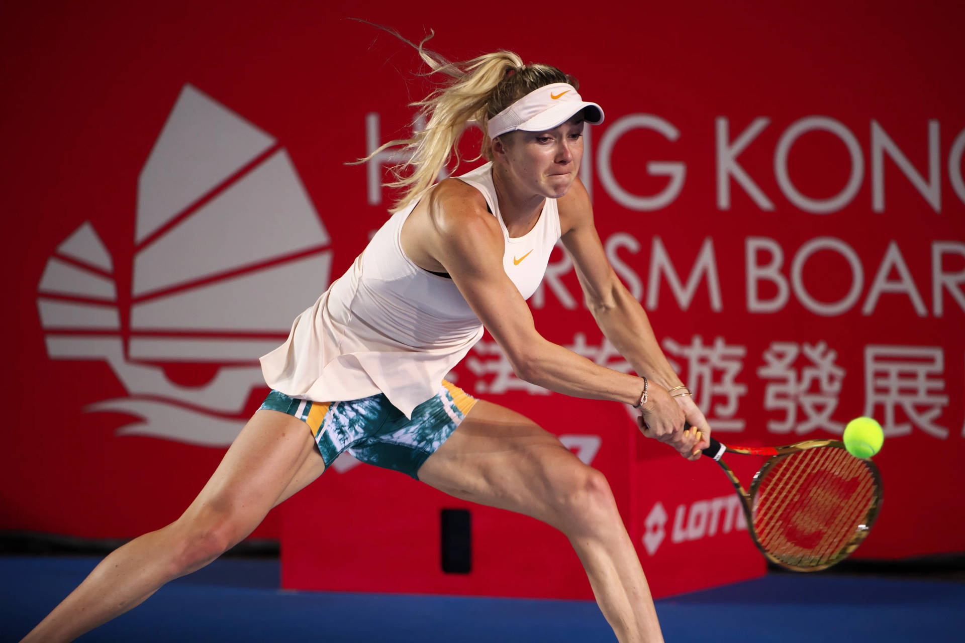 Elina Svitolina In Action At The Hong Kong Open Wallpaper