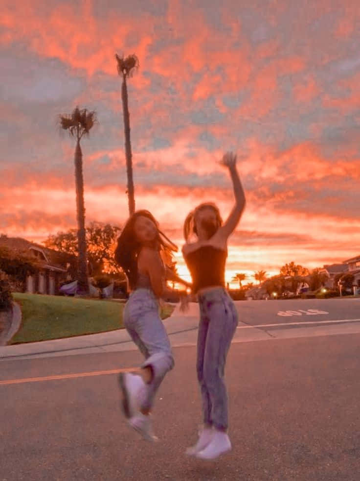 Best Friend Aesthetic Wallpaper