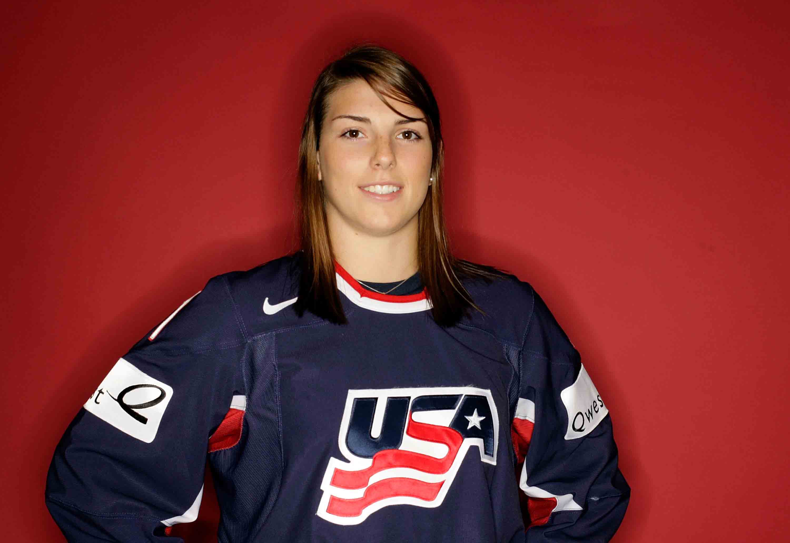 Hilary Knight Latest HD Wallpapers Free Download New HD
