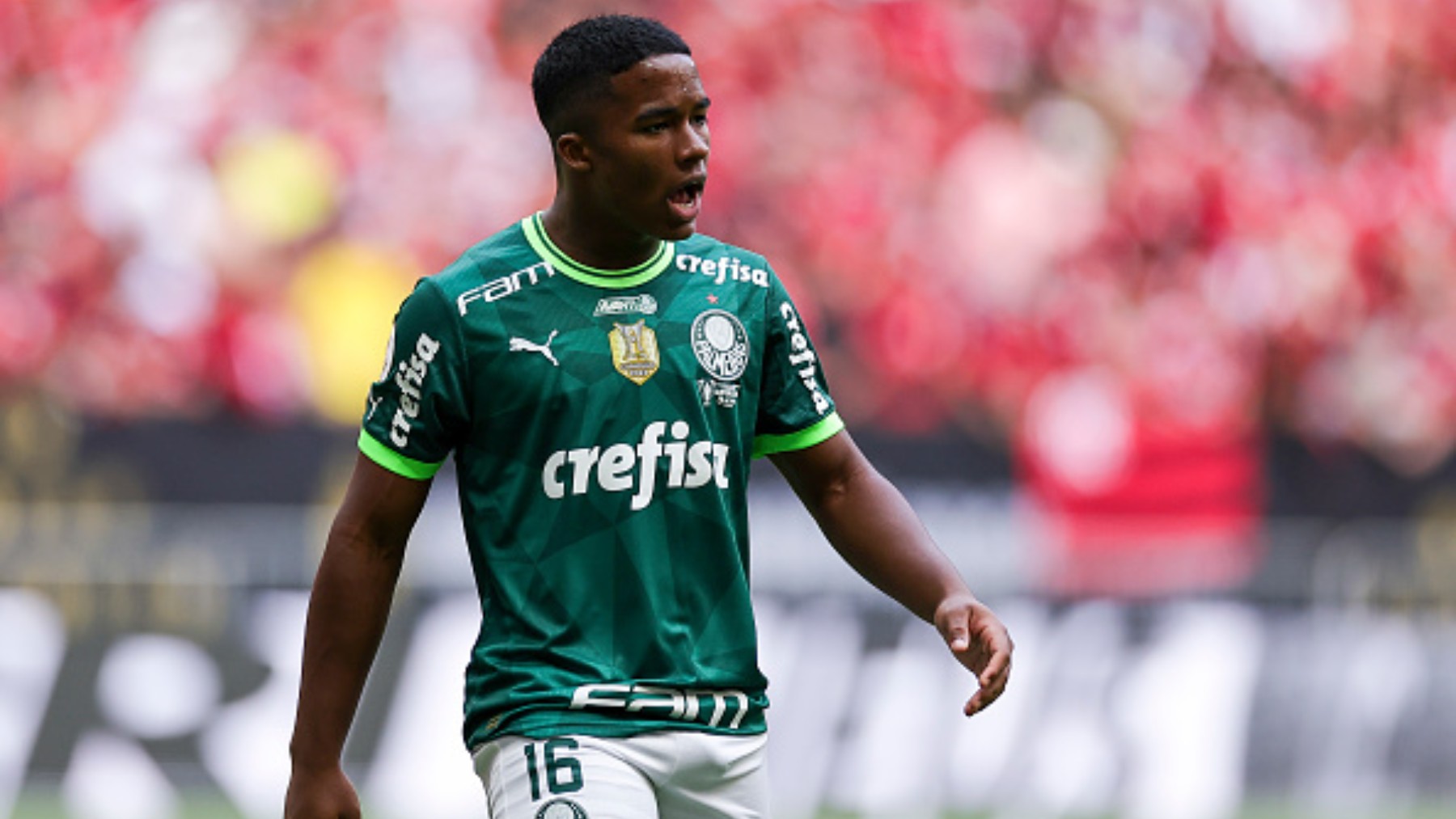 Endrick Felipe in action during a football match for Palmeiras