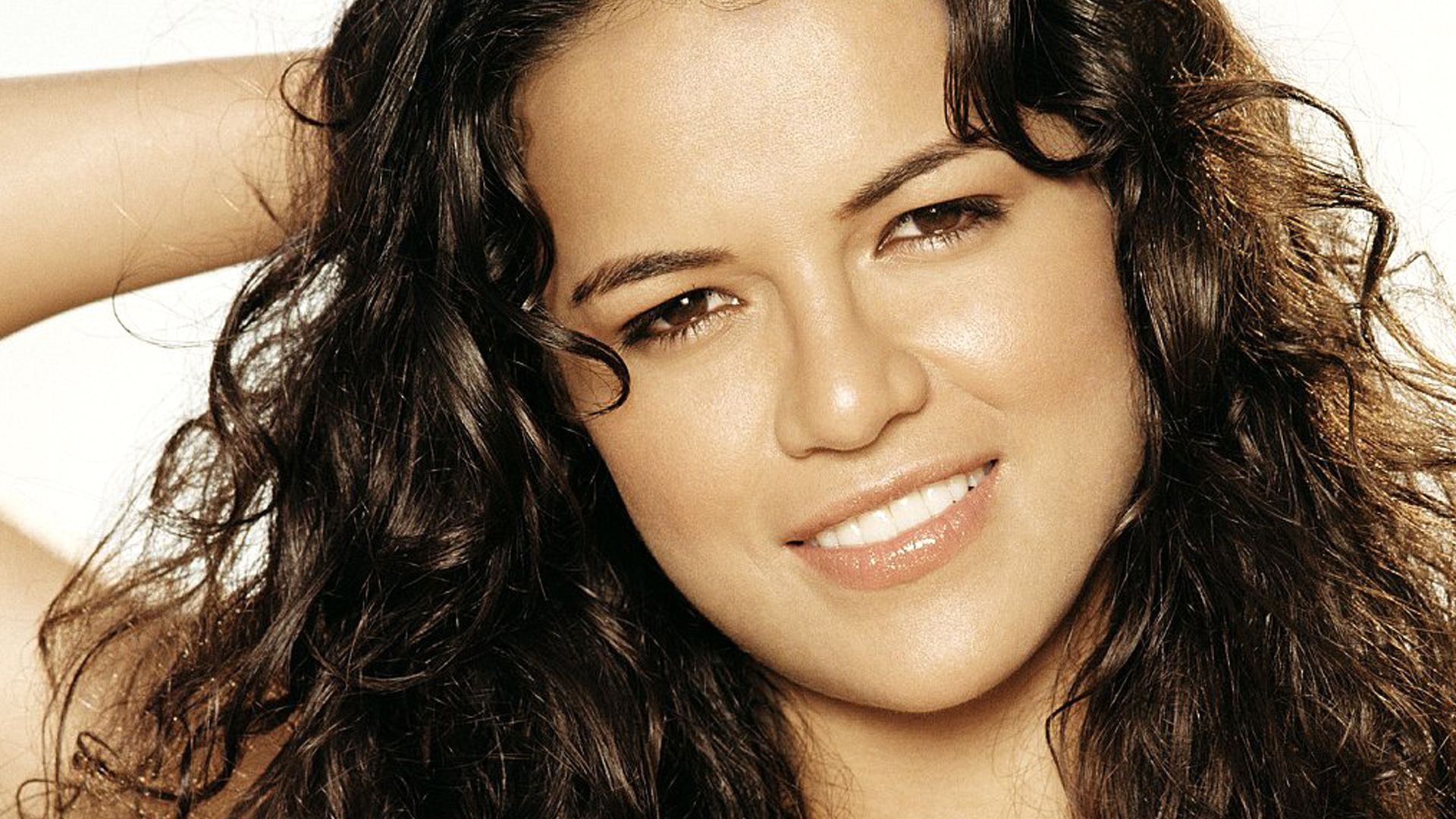 Michelle Rodriguez Wallpaper Collection For