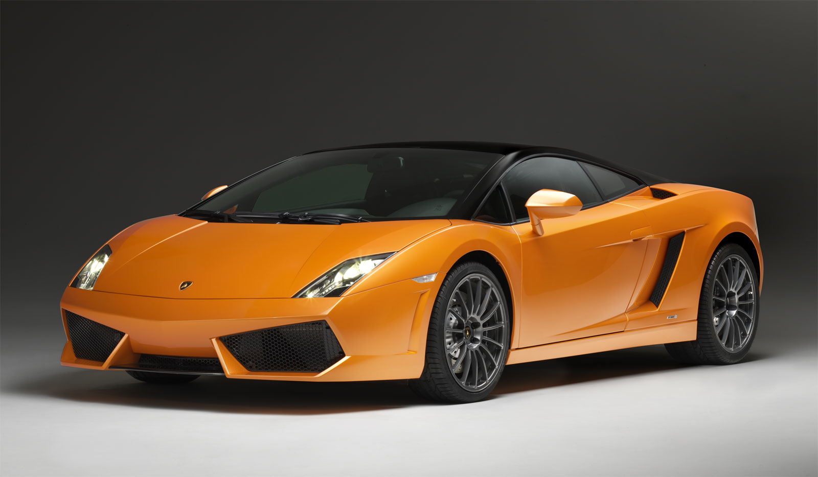 Lamborghini Sports Car Wallpaper Pictures Pics Photos Image