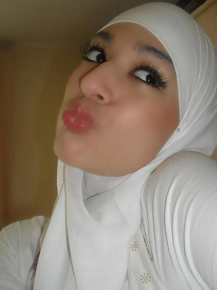 Wallpaper Beautiful Cute Arab College Model Teen