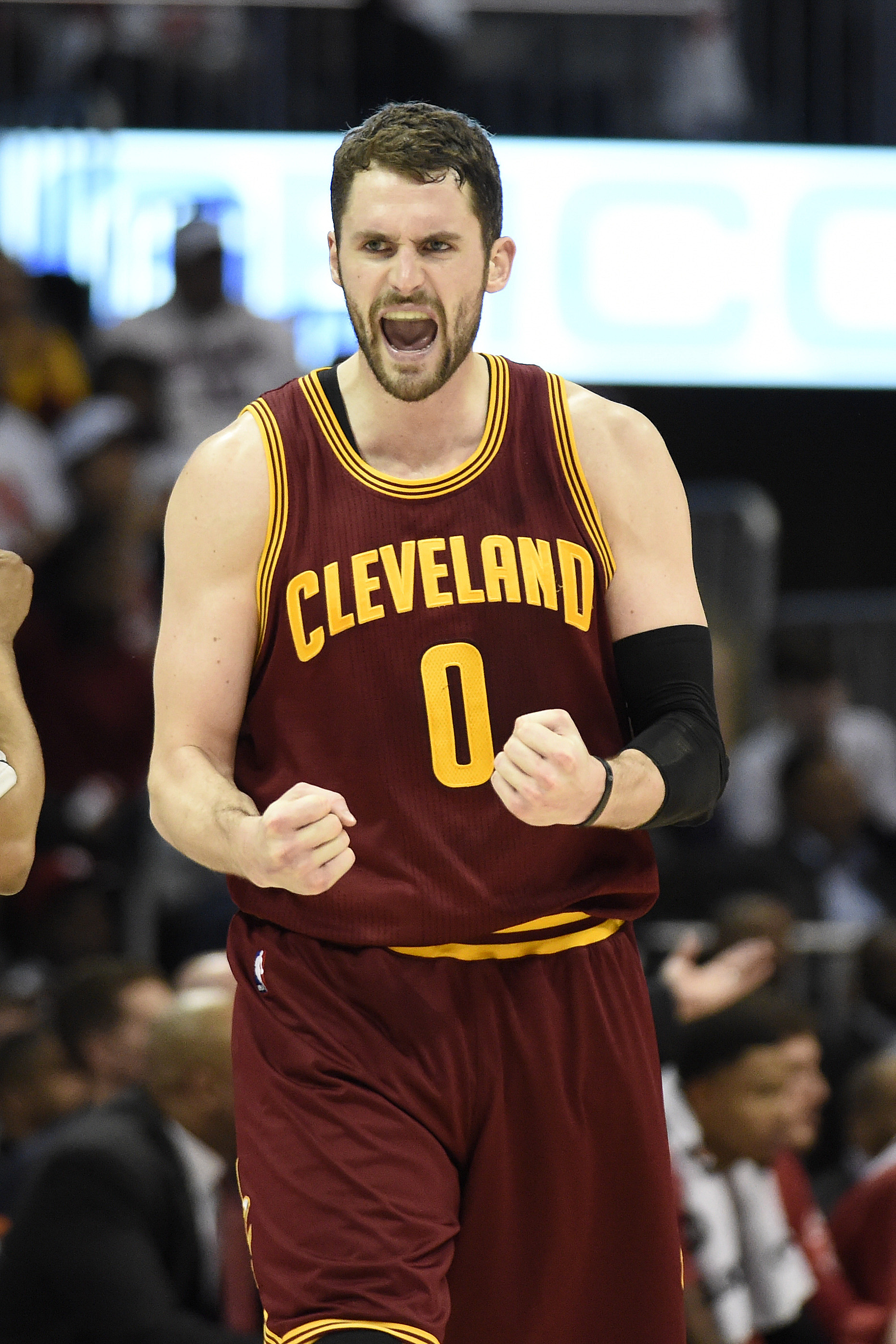 Kevin Love Says He S Not A Stretch Four Continues To Play Like One