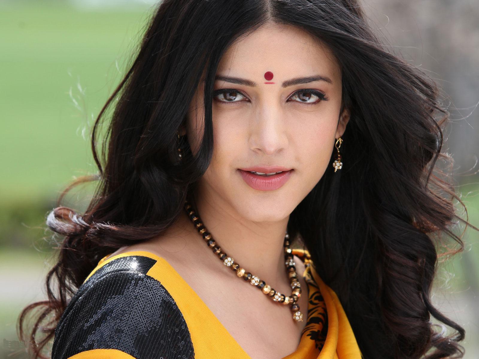 Actress Wallpaper HD