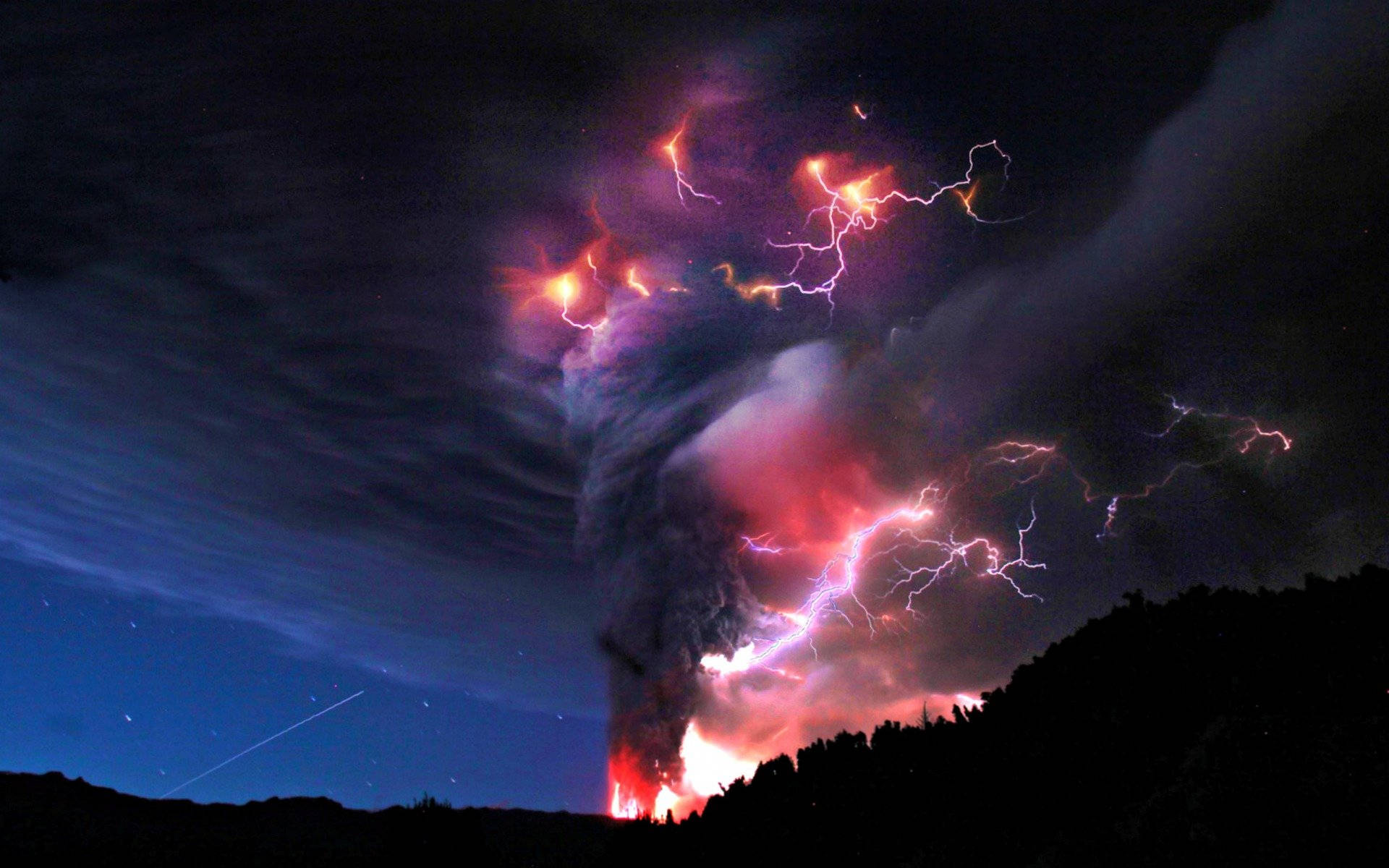 Hurricane At Night Zxvhi6vejd8hq60a Wallpaper