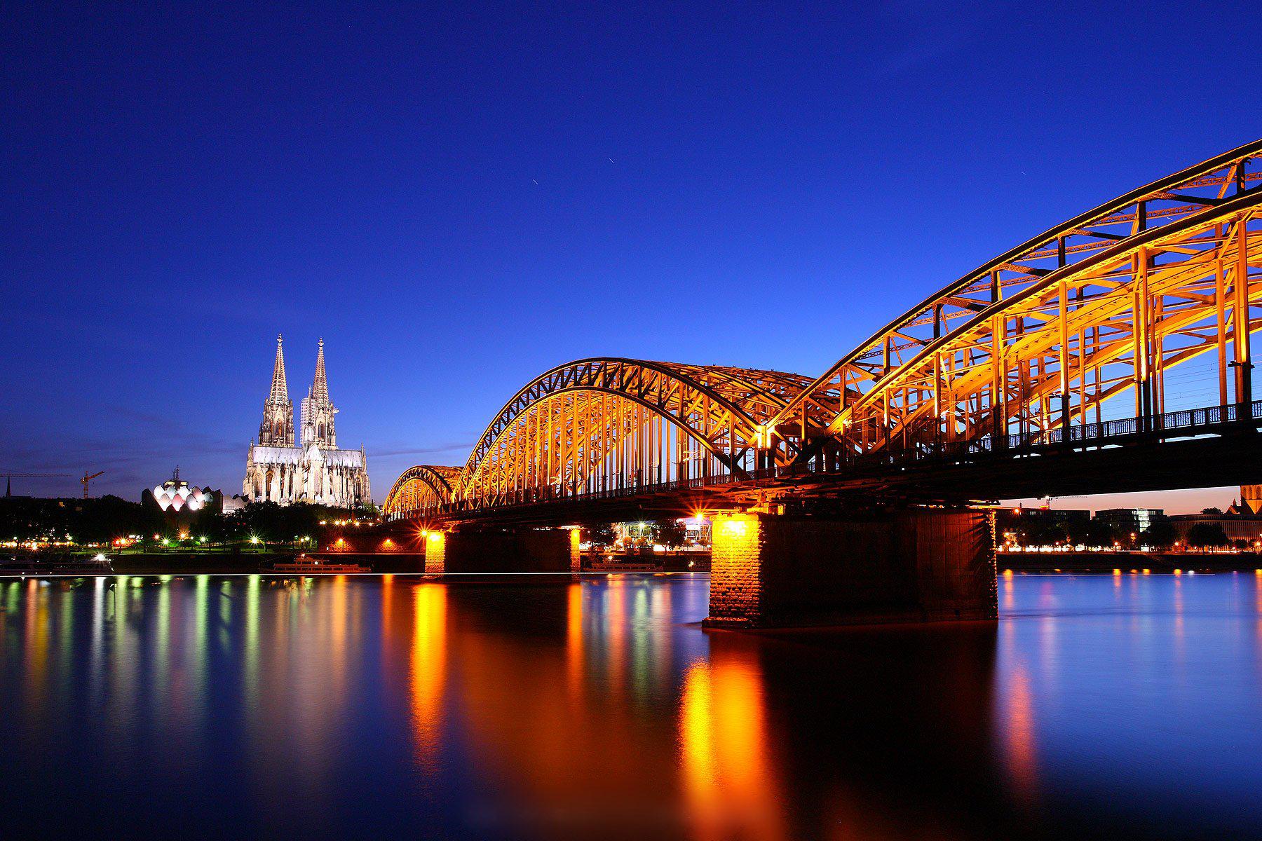 HD Cologne Cathedral Twilight Germany Bridge Reflection