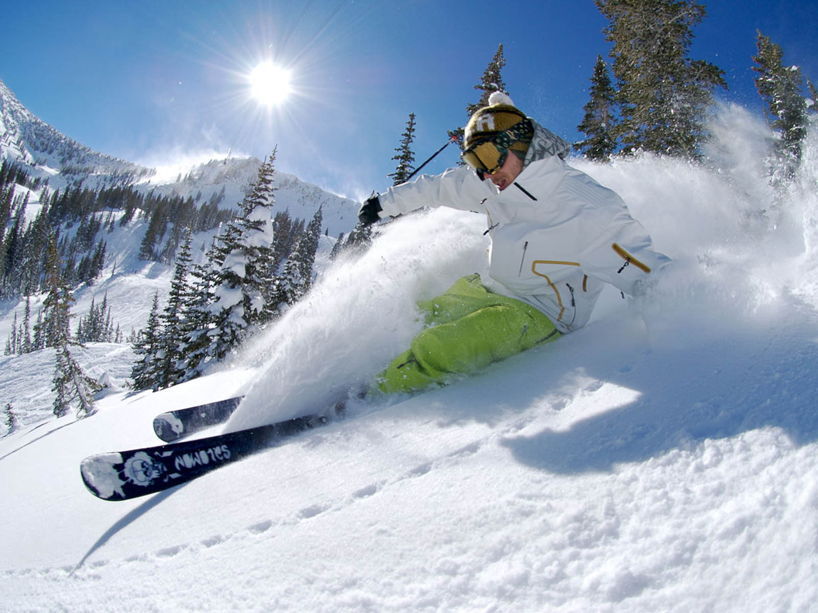 Skiing Wallpaper
