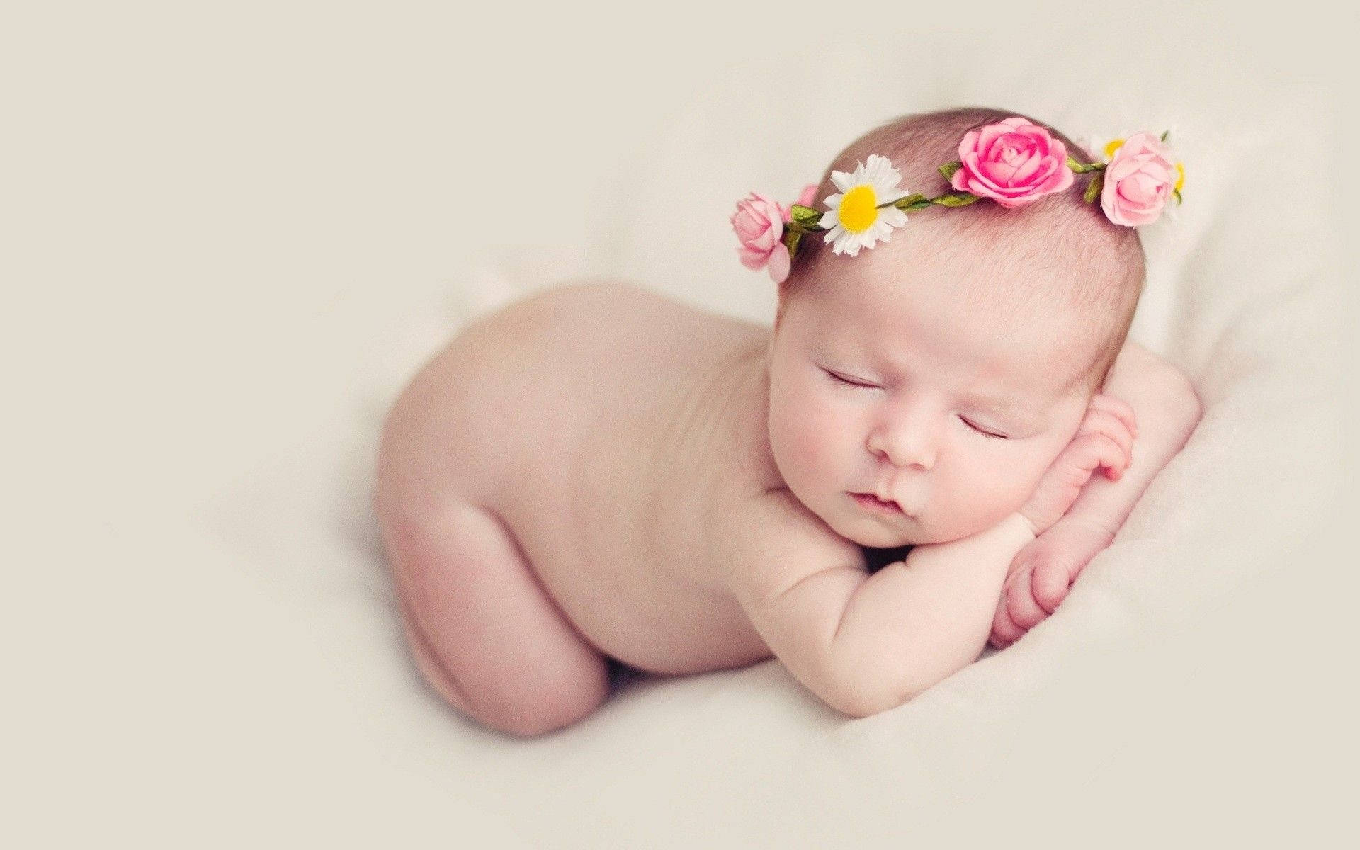 Sleeping Newborn Baby Iumx6e1ii3xh9qk9 Wallpaper
