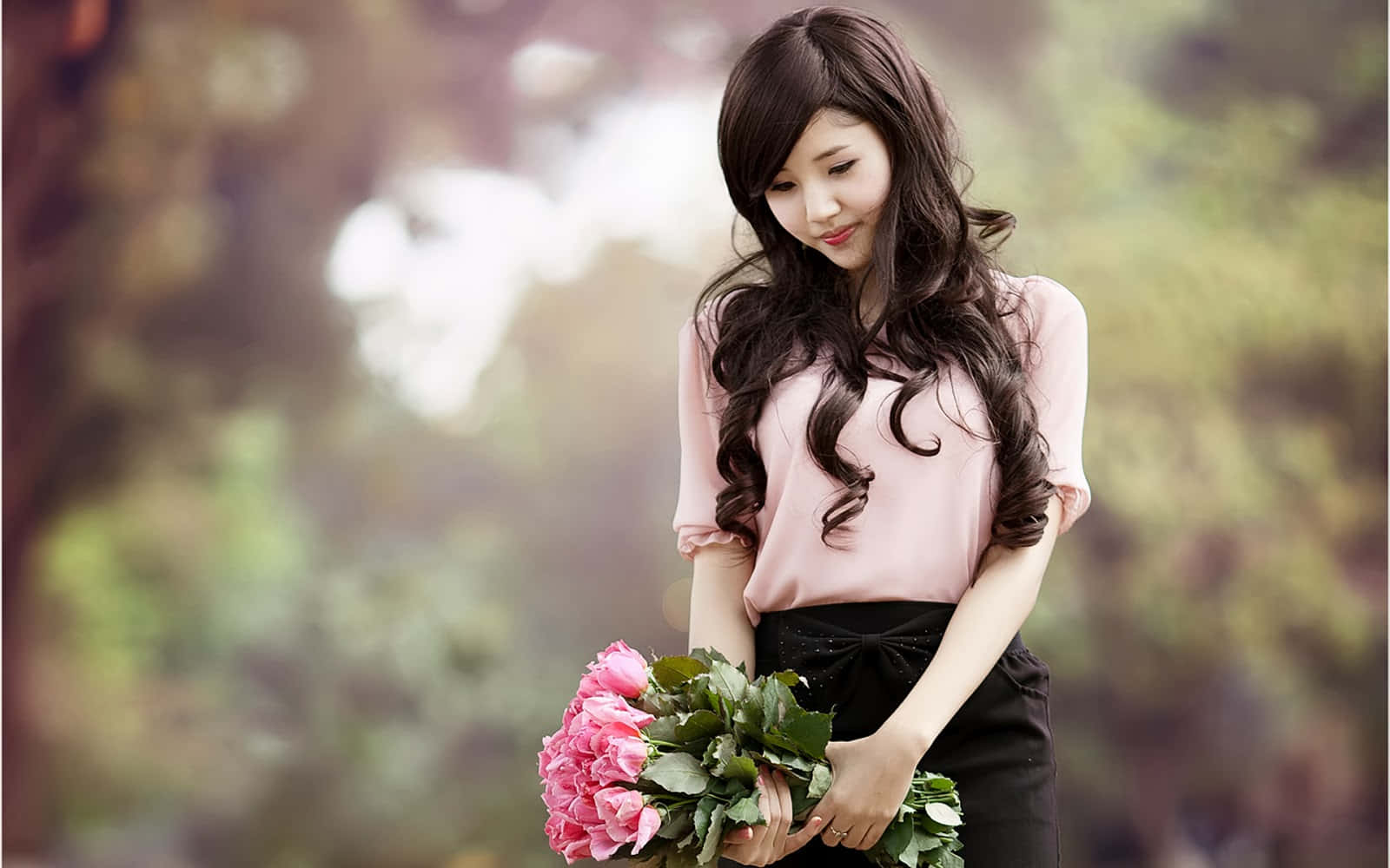 Pretty Teen Girls Wallpaper