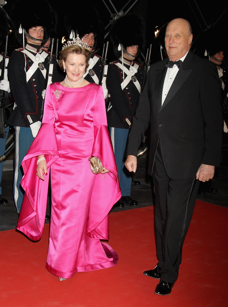 Queen Sonja Young Acpanied King