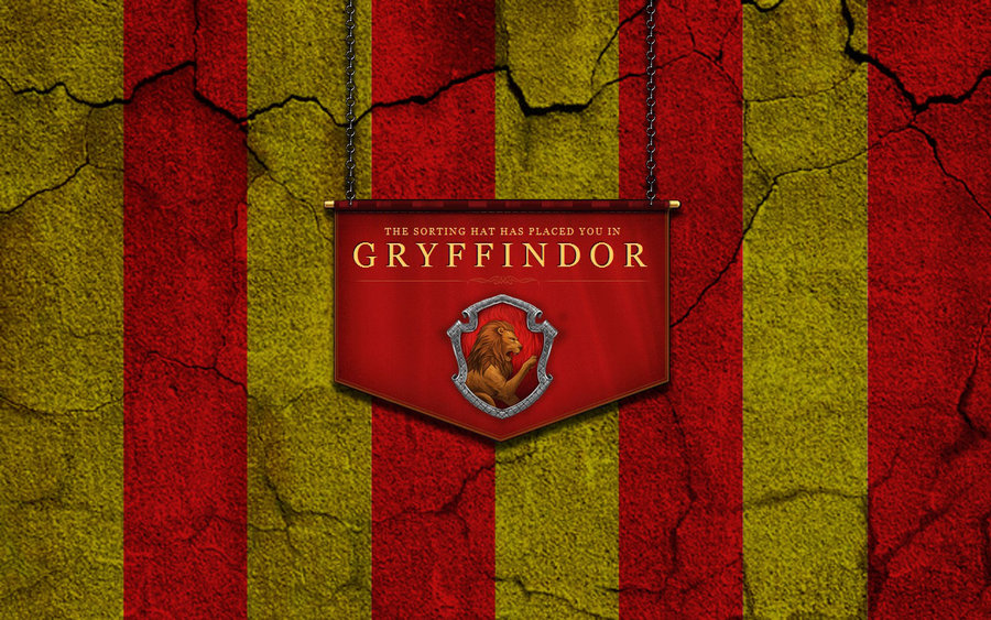 Gryffindor Wallpaper Cracked Wall Saga By Shaneblack On