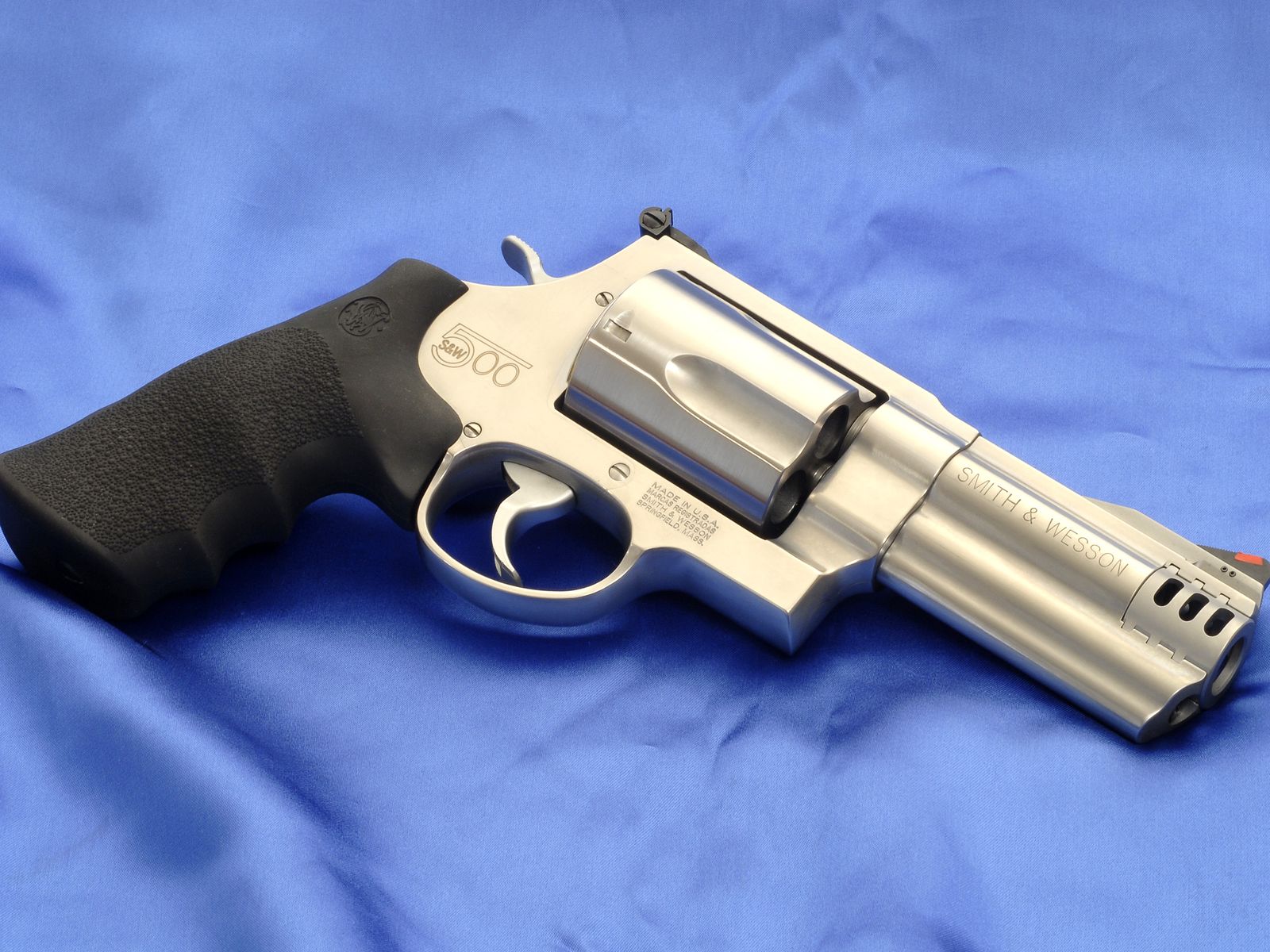 Smith Wesson Revolver Puter Wallpaper Desktop Background
