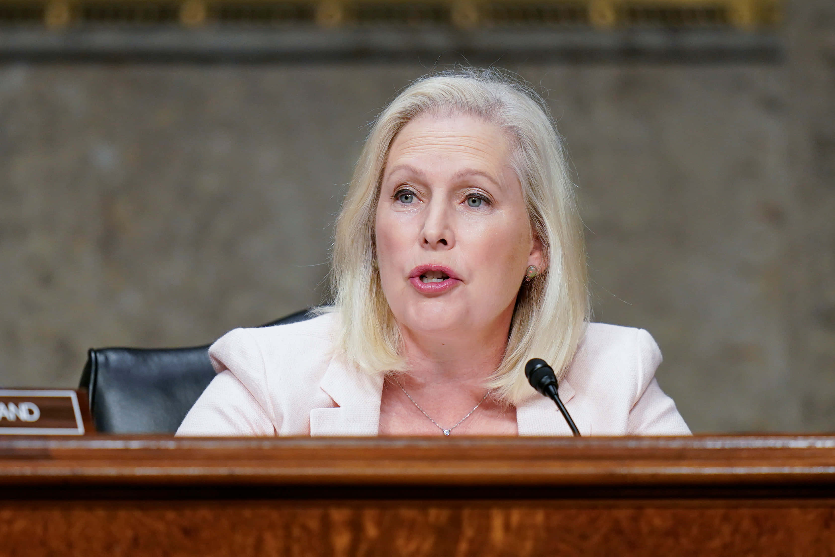 Kirsten Gillibrand Speaking Wallpaper