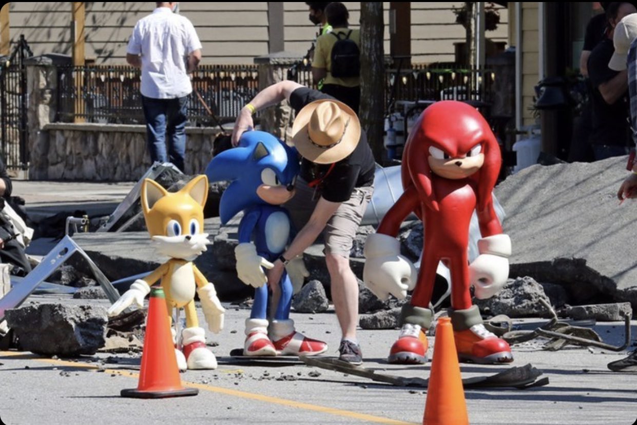 Sonic The Hedgehog Movie Set Photos Reveal Knuckles And Tails