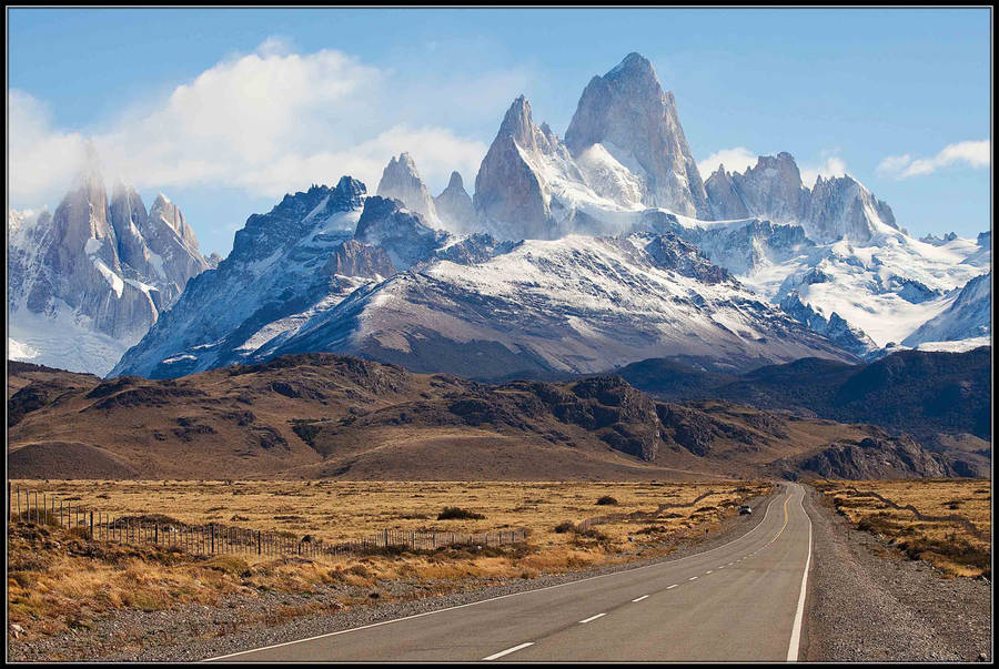 Patagonia Mountain Contrasting Colours Wallpaper