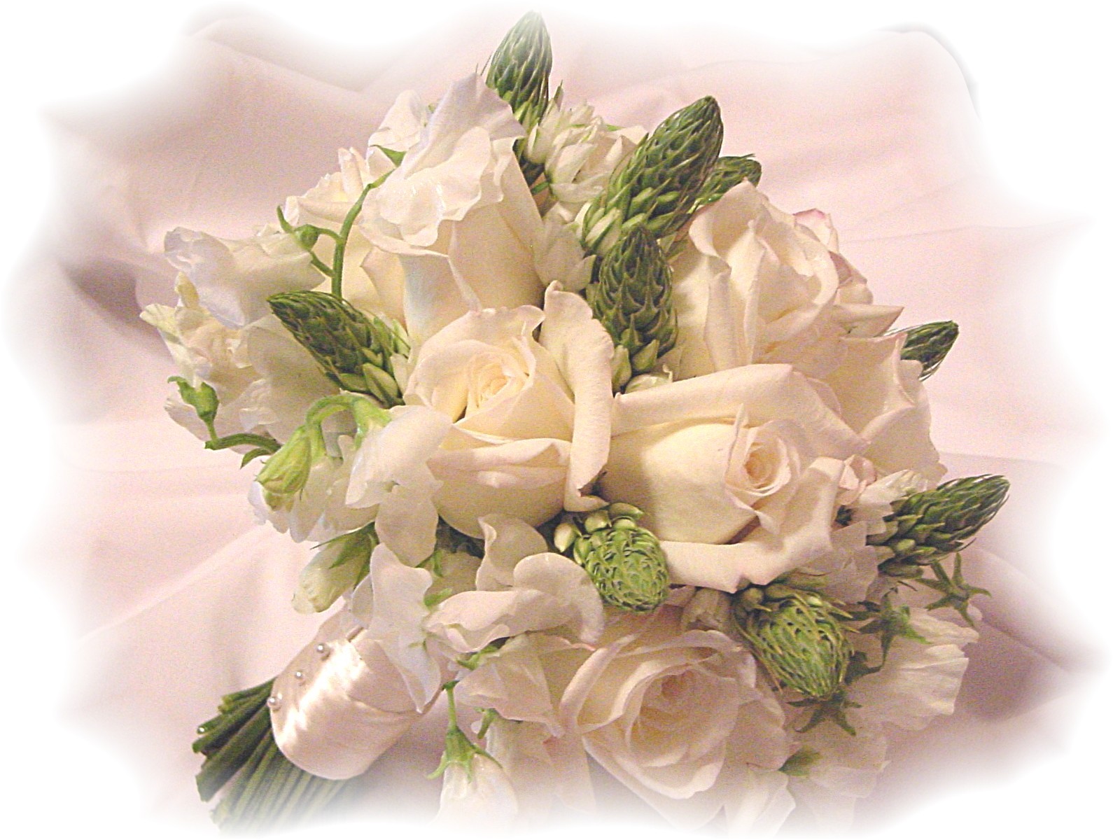 Diy Wedding Flowers Blossom Into Savings For Brides