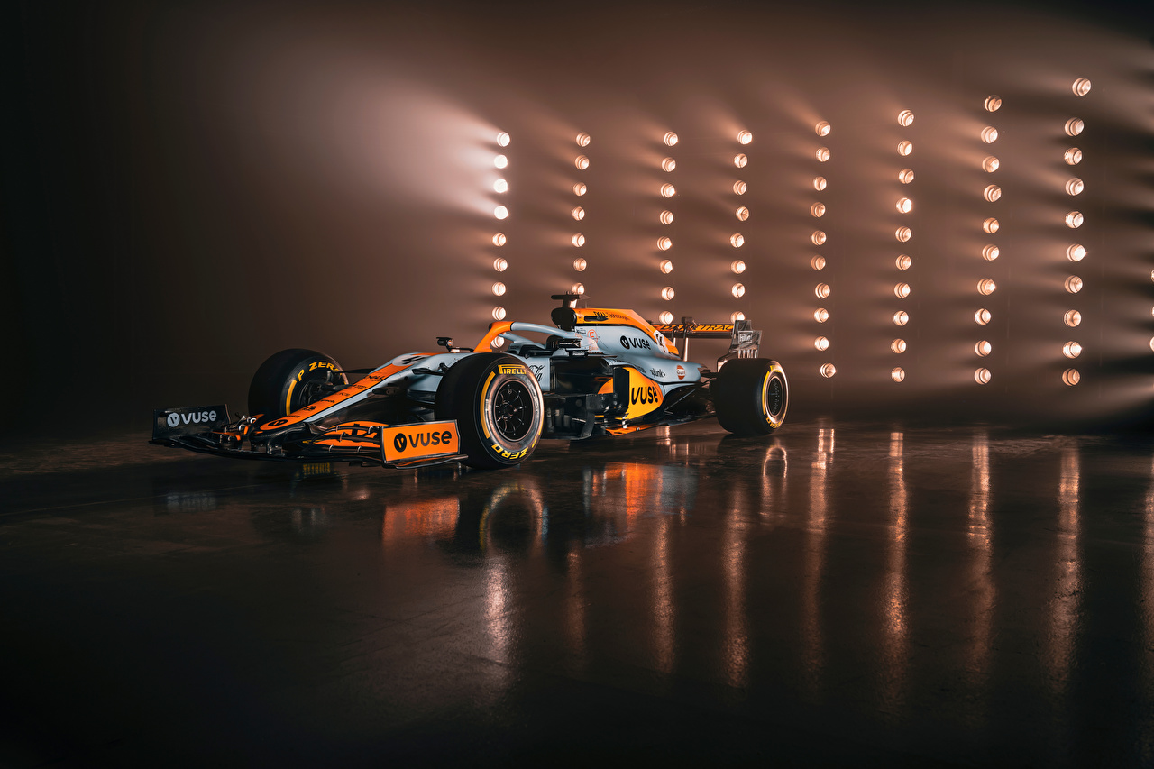 Desktop Hintergrundbilder Mclaren Mcl35m With A Special Gulf Livery Wallpaper